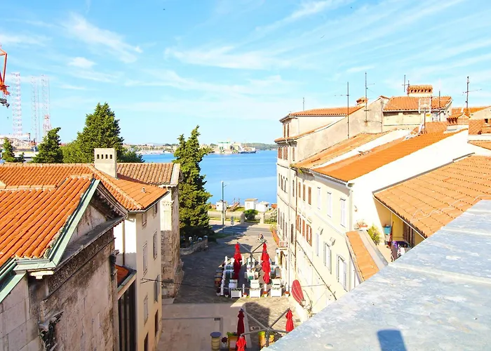 Apartment Old Town 2337
