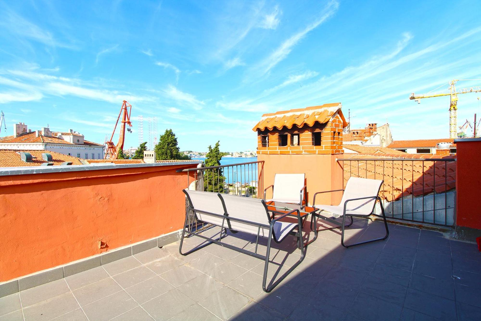 Apartman Old Town 2337 *