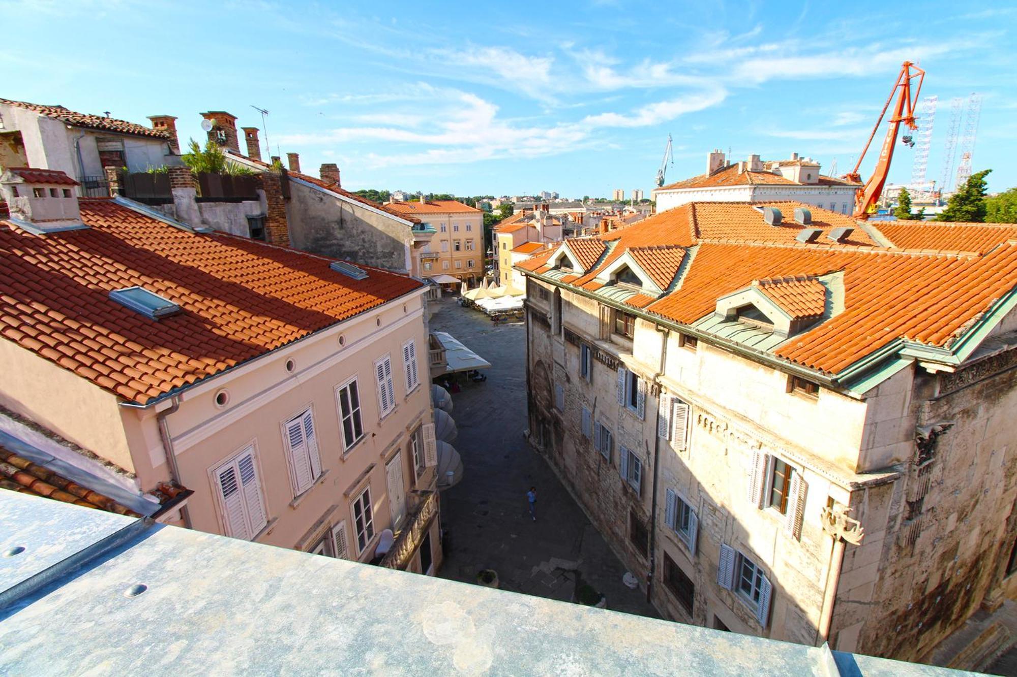 Old Town 2337 Pula